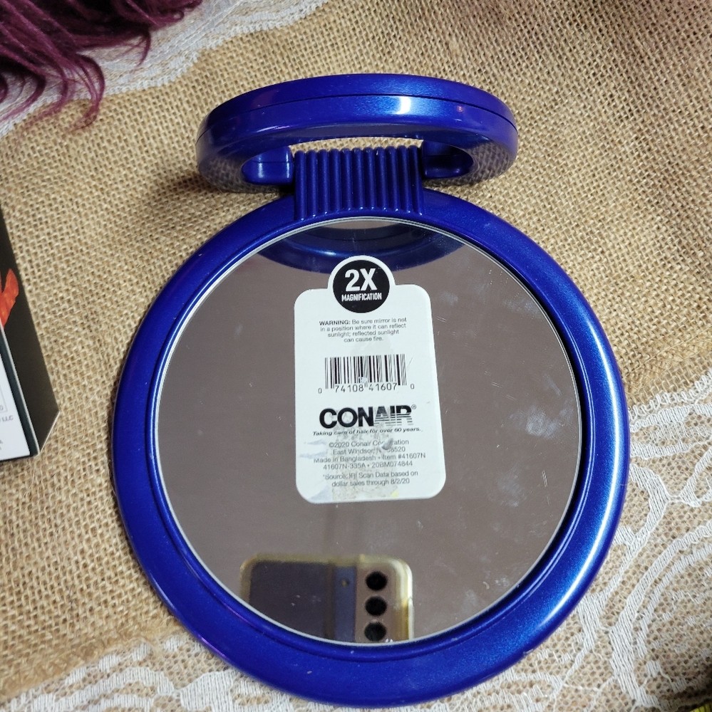 Conair lot of 2 make up accessories  mirror and flaming hot cheetos - Picture 5 of 9